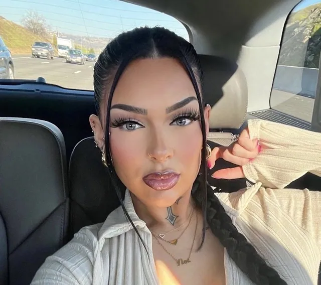 8 Hot Sexy Aliza Jane Bikini Pics 8 Hot Sexy Aliza Jane Bikini Pics