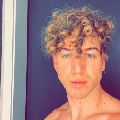 Felix Fox: The Ultimate Gay Porn Experience.