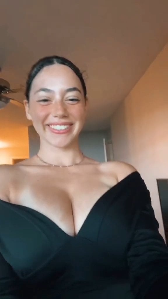 Gali Golan Wow Big Boobs Outside R Bigassbackshot